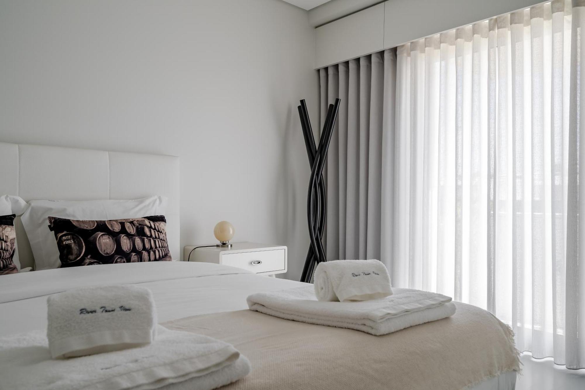 River Town View - Luxury Apartment With Jacuzzi On Terrace Viana do Castelo Buitenkant foto